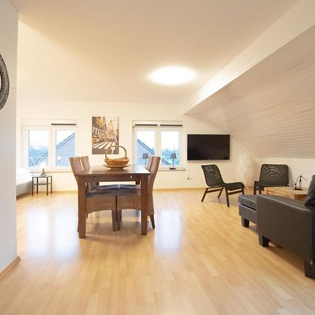 Raj Living - 1 , 3 And 4 Room Apartments - 20 Min Messe Dus & Airport Dus Meerbusch Exterior photo