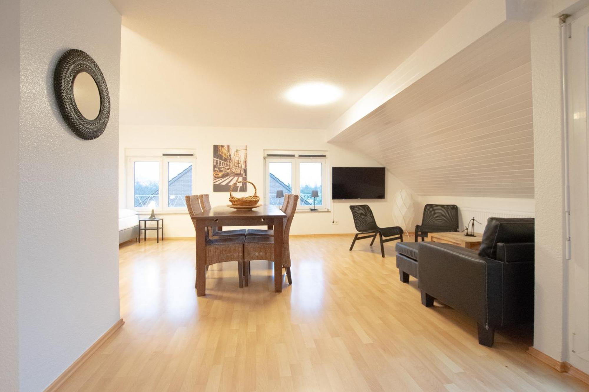 Raj Living - 1 , 3 And 4 Room Apartments - 20 Min Messe Dus & Airport Dus Meerbusch Exterior photo